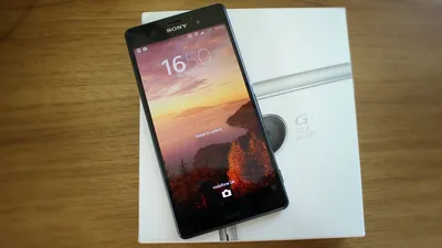 Sony Xperia Z3 unboxing and hands on - YouTube