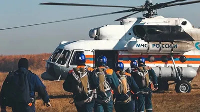 Спасатели МЧС провели занятия по горной подготовке на хребте Жданко -  SakhalinMedia.ru