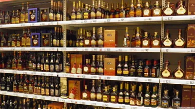 Названы самые популярные алкогольные напитки у россиян перед Новым годом