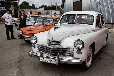 Более десяти тысяч челябинцев посетят выставку старинных автомобилей