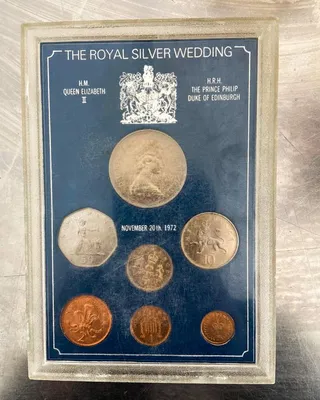 Купить старинные Пуговицы из серебряных монет в антикварном магазине Оранта  в Москве артикул 624-18