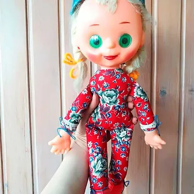 2 Страшных страшных старых кукол. Стоковое Изображение - изображение  насчитывающей игрушка, деревенский: 184191603