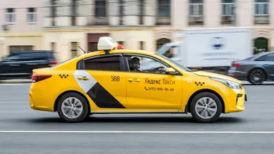 В «Яндекс.Такси» не смогли объяснить, как в салоне такси оказался  предполагаемый (по фото) наркозависимый - Афиша Daily