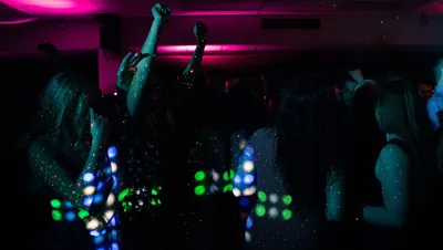 Клубные танцы | GoDanceNow