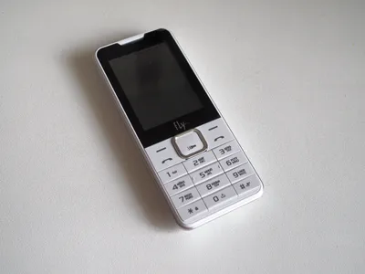 Телефон Fly DS107D White – купить в Новосибирске| по цене 590 на  официальном сайте интернет-магазина МегаФон