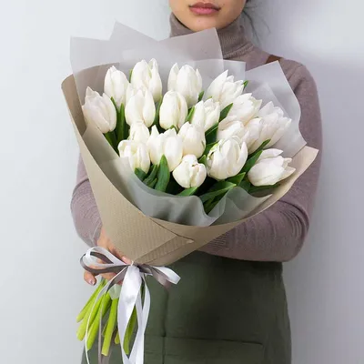 Белые тюльпаны 101 шт. купить с доставкой в Москве. Цена от 16160 ₽
