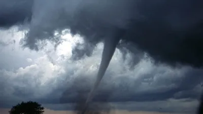 торнадо катастрофа природа буря небо Фото Фон И картинка для бесплатной  загрузки - Pngtree