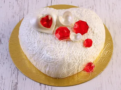 Свадебный торт в форме сердца заказать в Шахтах от 1000 руб/кг