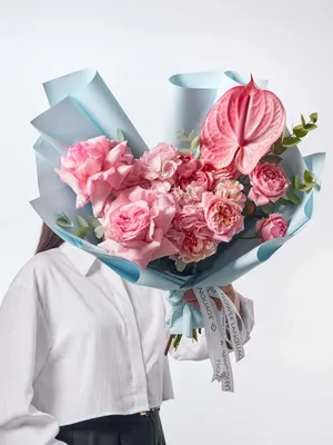 Цветы в коробке “Нежный Pink” в интернет-магазине Ярмарка Мастеров по цене  14000 ₽ – F2O9HRU | Букеты, Москва - доставка по России