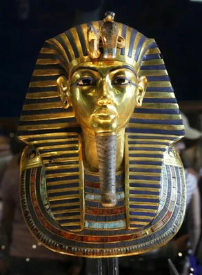 Золотые предметы из гробницы Тутанхамона, которые ранее не экспонировались  | Пикабу