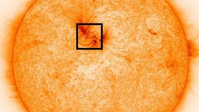 Посмотрите, как МКС пролетает мимо Солнца на двух фото в высоком разрешении