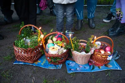 Полтавці святкують Великдень. ФОТО. Коло - новини Полтави