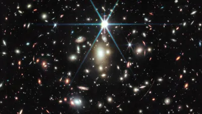 Джеймс Уэбб» сделал фото самой далекой и древней звезды во Вселенной | РБК  Life