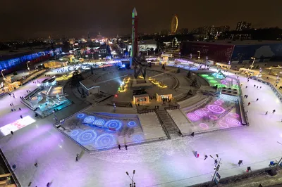 Выходи на лед»: большой каток открыли в Центральном парке в Пушкино