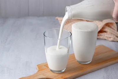 Кефир «Бежин луг» 3,2%, 450 грамм от производителя АО «Тульский молочный  комбинат»
