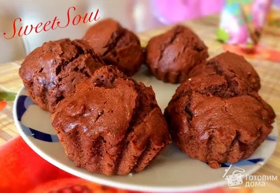 Шоколадные кексы с вишней - пошаговый рецепт с фото на Готовим дома