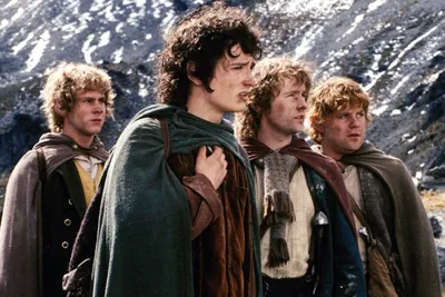 Хоббиты из Властелина колец 21 год спустя: новое фото Фродо, Сэма, Мерри и  Пиппина