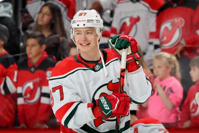 Никита Гусев оценил свой дебютный сезон в НХЛ и американский юмор
