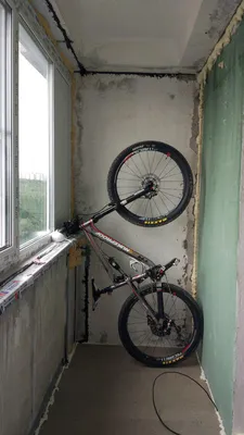 Хранение велосипеда: ТОП вариантов креплений к стене — полезные статьи  интернет-магазина ВелоГрад