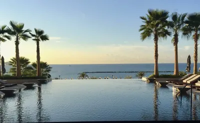 Вид на пляж и отели Писсури Лимассол (округ, Кипр) Стоковое Фото -  изображение насчитывающей среднеземноморск, назначение: 161738810