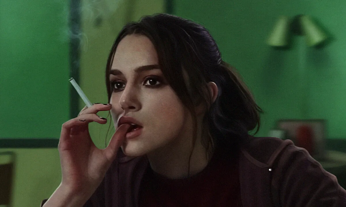 Kiera knightley smoking