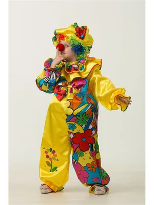 Клоун в костюме на яркой картинке: качественное изображение в формате WebP