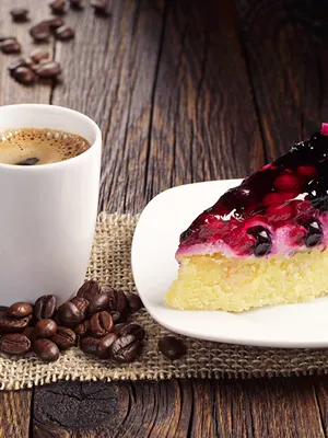 Почему нельзя пить кофе с пирожными и еще несколько ошибок кофеманов