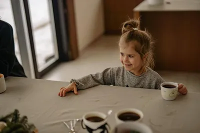Кофе для детей: с какого возраста можно давать, как приготовить? | Польза  для организма с ProjectV | Дзен