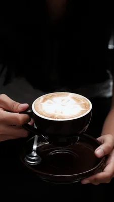 Изображение Кофе в руках: тепло и уют