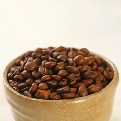 Купить Кофе в зернах Leonardo (1 кг): купаж 30/70 с яркой кислинкой оптом в  Украине | Leader Coffee
