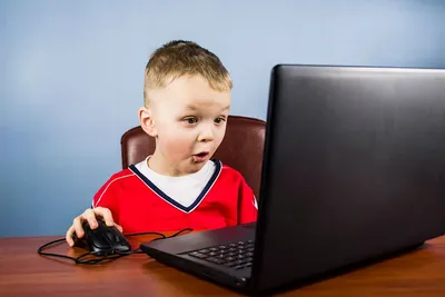 Компьютерные игры благотворно влияют на детей. А соцсети и телевизор ведут  к деградации - KP.RU