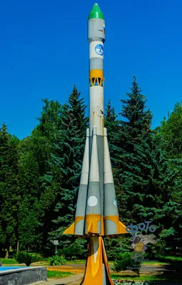 Космическая ракета изготовленная из …» — создано в Шедевруме