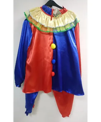Фото клоуна с большим красным яблоком