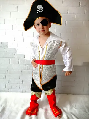 Костюм Пирата с красным поясом