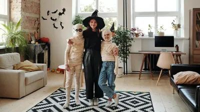 Уэнздей, Русалочка и другие идеи детских костюмов на Хэллоуин-2023: фото.  Читайте на UKR.NET