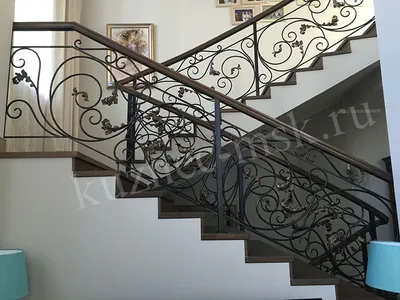 Перила кованые для лестницы в доме: фото, разновидности