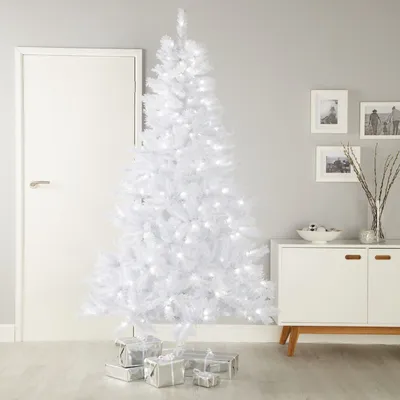 25 идей декора новогодней ёлки в 2024 году — Goodroom.com.ua