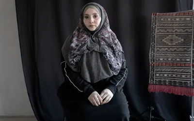 Чеченский Тиндер. Как выглядят девушки, с которыми можно познакомиться в  Грозном | EZOLOTUHIN | Дзен