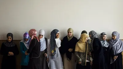 Защитники хиджаба, противники никаба. Как в Чечне понимают ислам