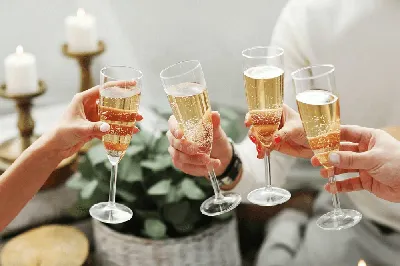 Шампанское: новогодние приметы | ТД Заволжский