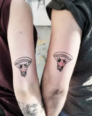 Идеи парных тату | Татуировка дружбы, Парные тату, Двойные татуировки