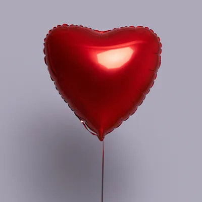 Красное сердце в руках ` S человека Стоковое Изображение - изображение  насчитывающей сердечно, охват: 112747385
