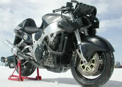 Самые крутые мотоциклы на выставке \"Мотобайк-2012\" - Новости на KP.UA