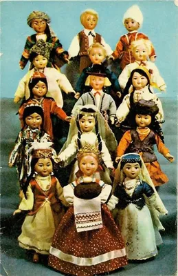 Куклы и дружба народов. Советские куклы в народных костюмах. | Пикабу