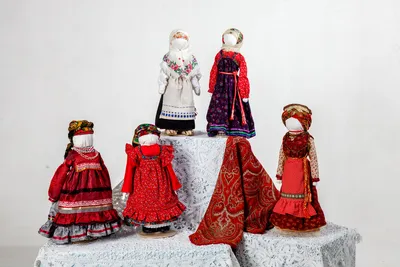 Куклы в народных костюмах №48 Кукла в киргизском праздничном костюме •  Форум о журнальных коллекциях Де… | Одежда, Одежда для маленьких девочек,  Традиционные платья