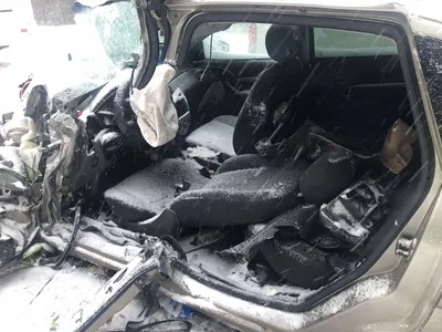 Автоцистерна ополовинила Ford Kuga на КАД под Кронштадтом - 20 июня 2019 -  Фонтанка.Ру
