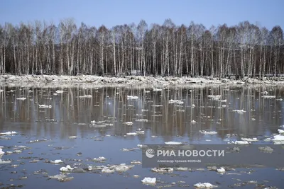 На реке Пинеге разрушился ледовый затор