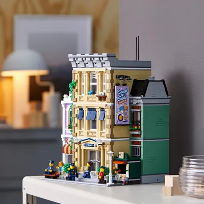 Конструктор LEGO DUPLO Town 10959 Полицейский участок и вертолёт в магазине  Shop-device