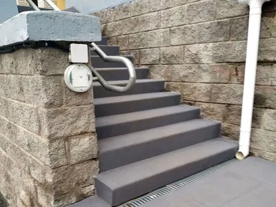 Металлическая лестница в дом с элементами ковки на заказ в Казани — купить  в компании Сварог, цена