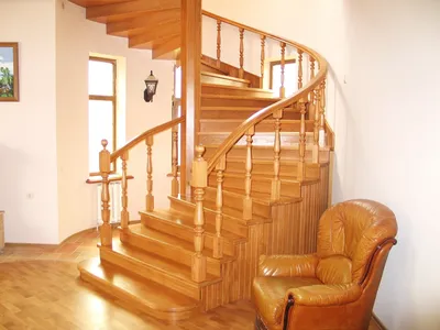 Как выбрать лестницу для двухэтажного дома